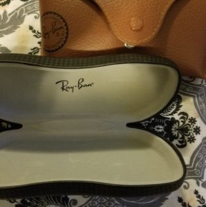 Ray bans eyeglass case